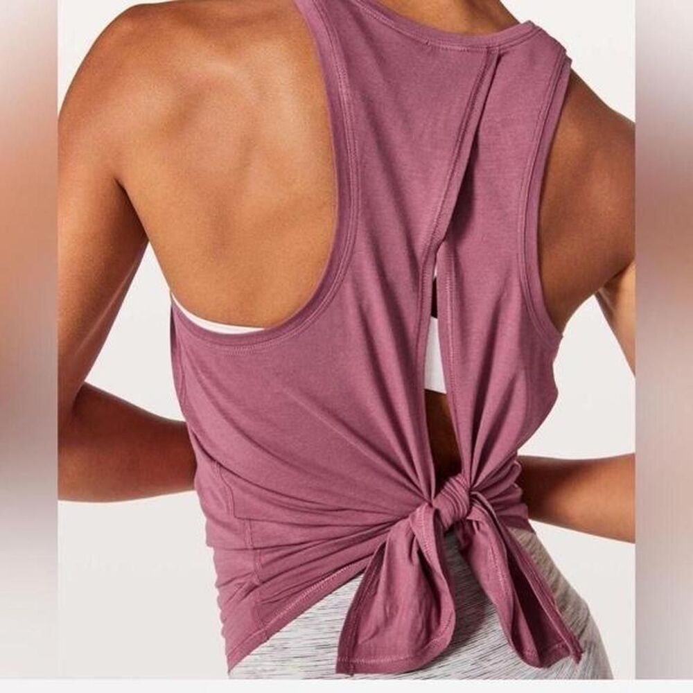 Lululemon Women's Purple and Pink Vest